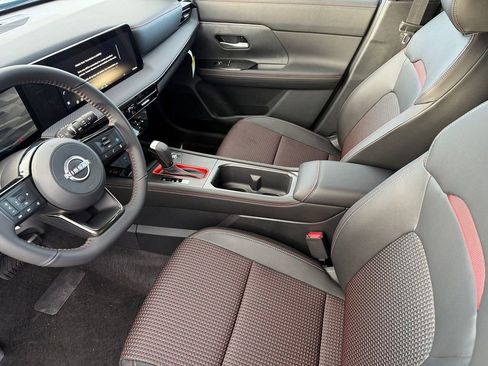 New 2026 Nissan Kicks SR w/ Illumination Package image 13