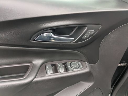 Used 2021 Chevrolet Equinox LT FWD image 12