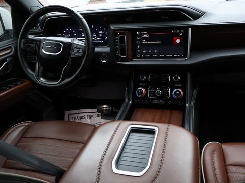 Certified 2024 GMC Yukon Denali Ultimate image 20