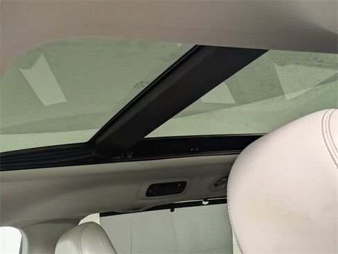 Used 2017 Chrysler Pacifica Limited w/ UConnect Theater Package image 12