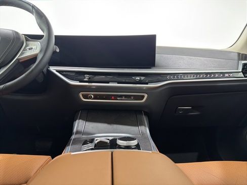 Certified 2023 BMW X7 xDrive40i w/ Premium Package image 41