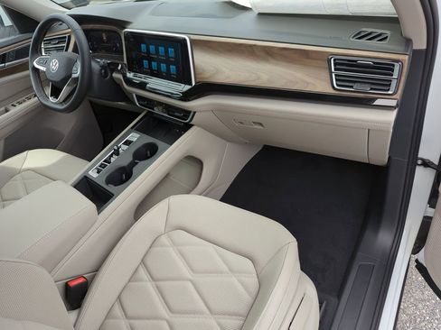 New 2026 Volkswagen Atlas SE image 18