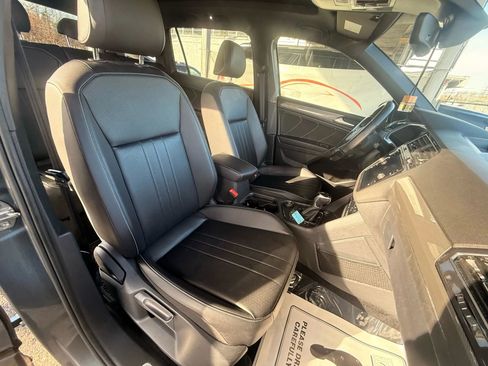 Used 2022 Volkswagen Tiguan SE R-Line image 23