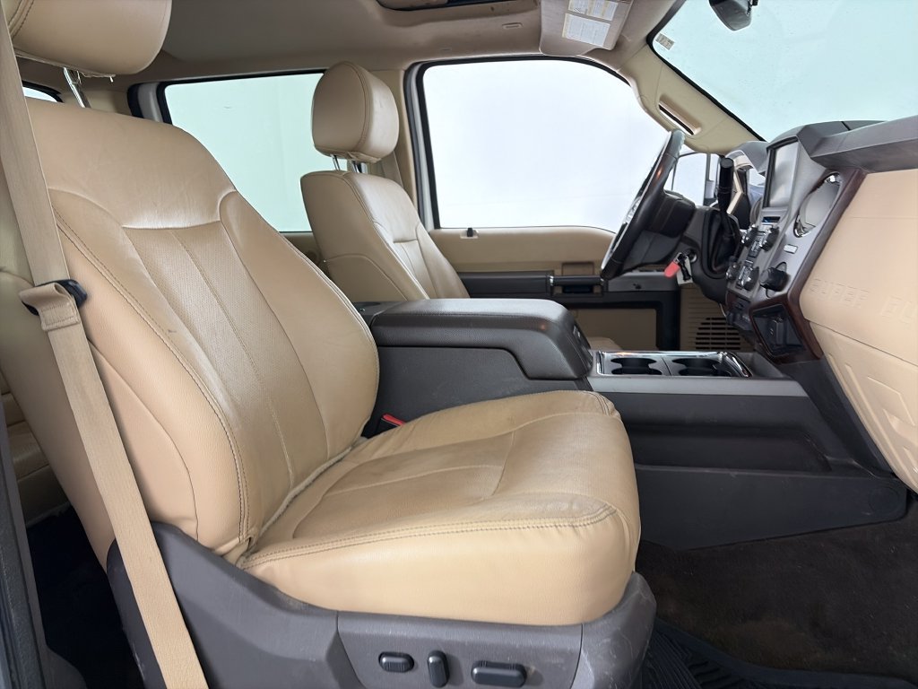 Used 2015 Ford F350 Lariat w/ Lariat Ultimate Package AWD/4WD image 31