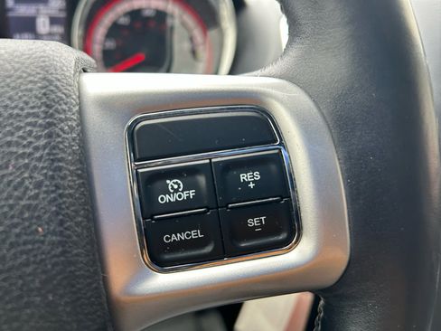 Used 2017 Dodge Grand Caravan GT image 18