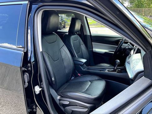 Used 2022 Jeep Compass Limited AWD/4WD image 7