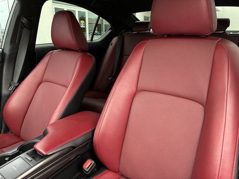Used 2024 Lexus IS 350 F Sport RWD image 12