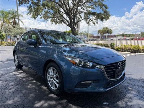 Used 2018 MAZDA MAZDA3 Sport FWD image 9