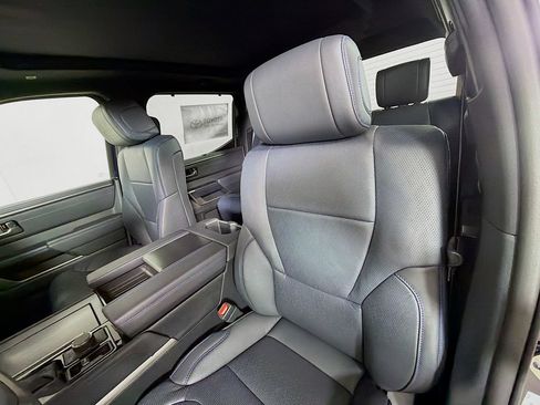 New 2026 Toyota Tundra Platinum AWD/4WD image 11