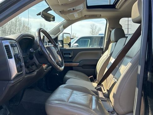 Used 2017 Chevrolet Silverado 1500 LTZ w/ Max Trailering Package image 5