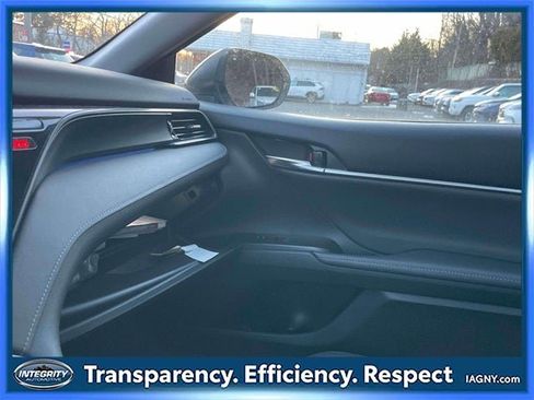 Used 2021 Toyota Camry XSE image 34