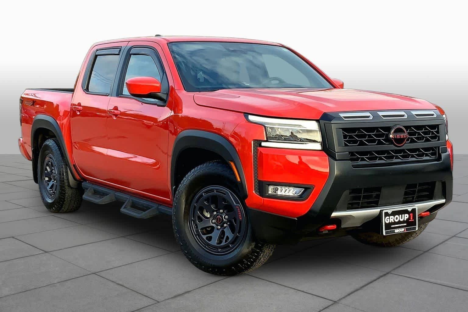 Used 2025 Nissan Frontier Pro-X w/ Tow Package RWD image 3