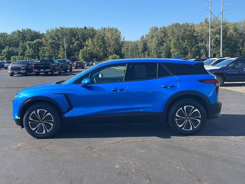 Used 2024 Chevrolet Blazer EV LT AWD/4WD image 2