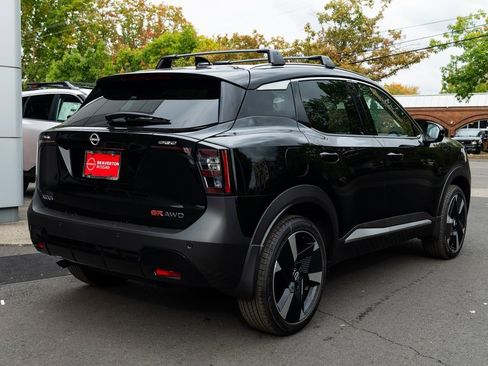 New 2026 Nissan Kicks SR w/ Cold Weather Package image 6