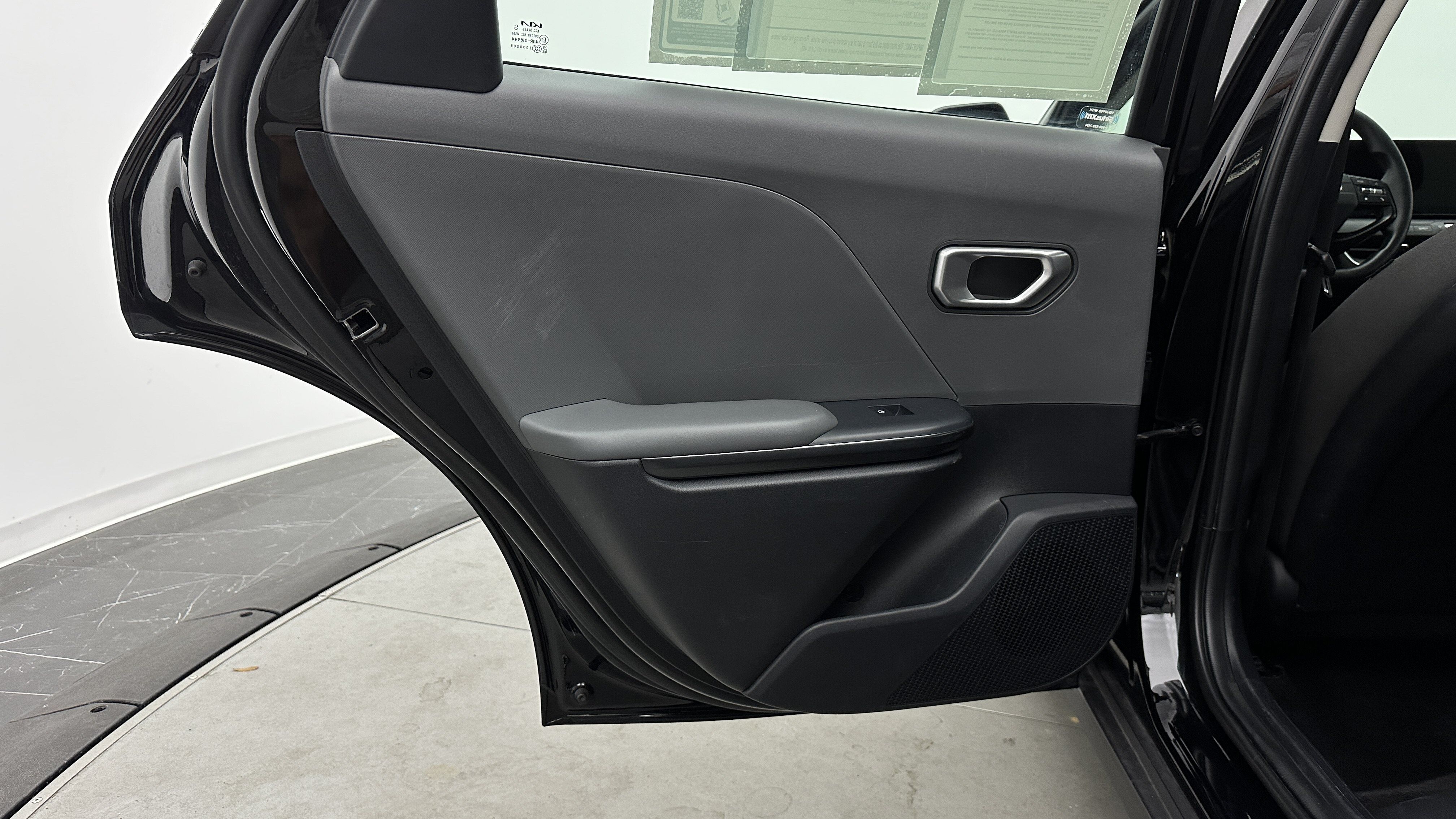 Used 2025 Kia K4 FWD image 26