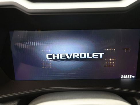 Used 2024 Chevrolet Colorado Trail Boss w/ Technology Package image 12