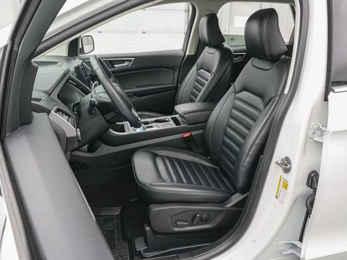 Certified 2024 Ford Edge SEL w/ Convenience Package AWD/4WD image 11