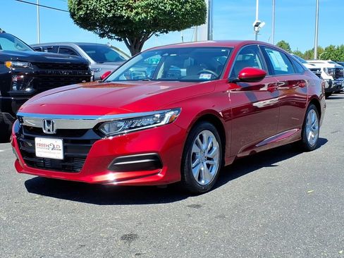 Used 2019 Honda Accord LX image 3