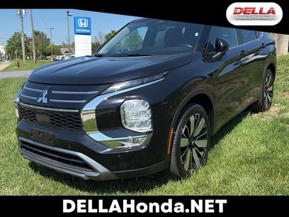 Used 2025 Mitsubishi Outlander SE