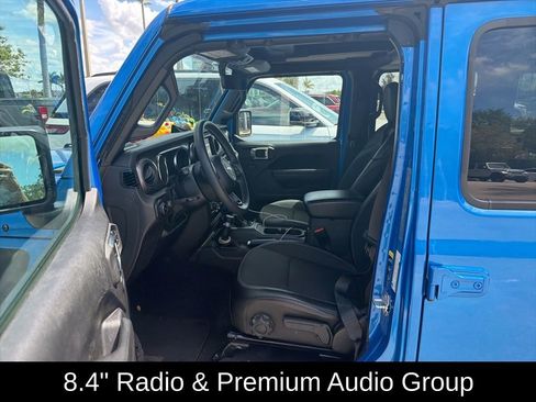 Used 2023 Jeep Wrangler Sport S image 9