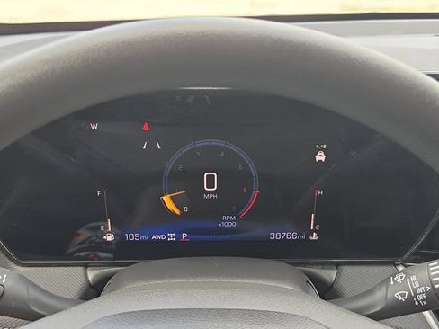 Used 2025 Chevrolet TrailBlazer LT AWD/4WD image 16