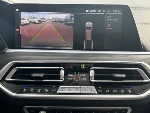 Used 2021 BMW X7 xDrive40i AWD/4WD image 22