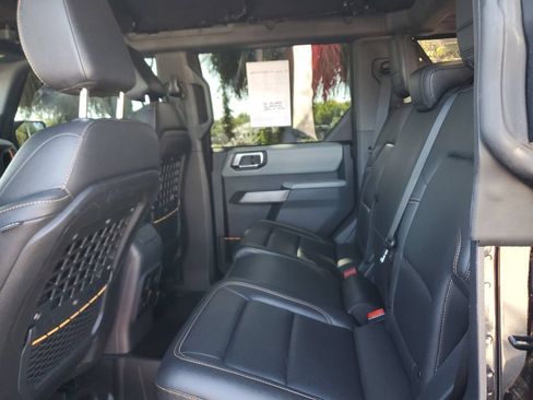 Used 2021 Ford Bronco Badlands AWD/4WD image 17