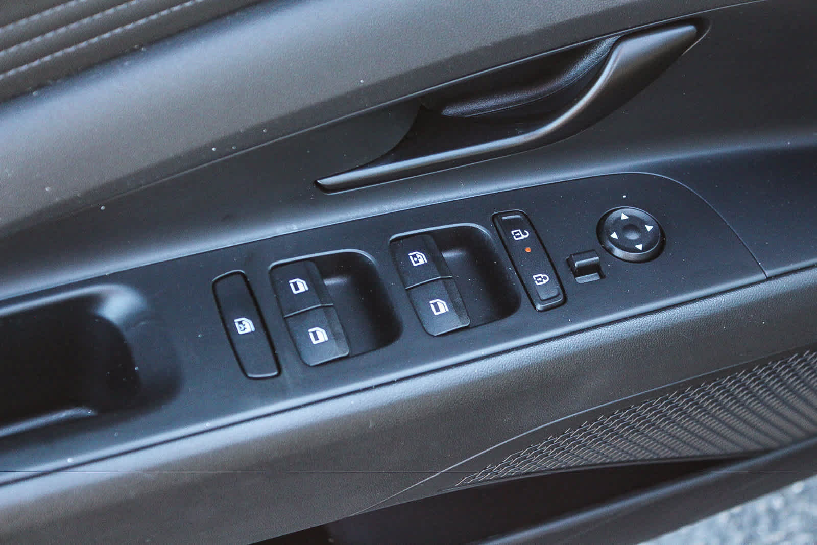 Certified 2025 Hyundai Elantra Sport FWD image 26