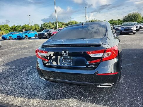 Used 2018 Honda Accord Sport image 4