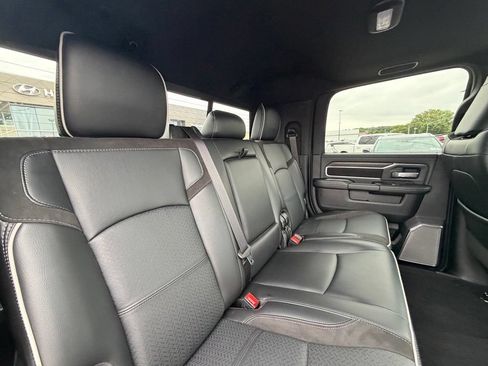 Used 2025 RAM 2500 Laramie AWD/4WD image 41