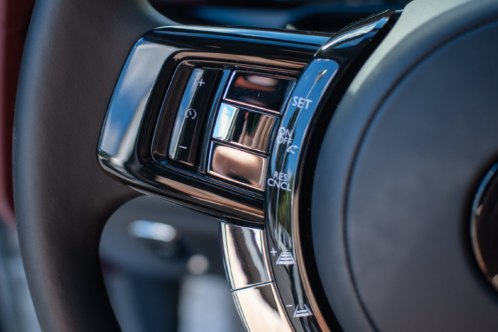 Used 2024 Rolls-Royce Phantom Sedan RWD image 14