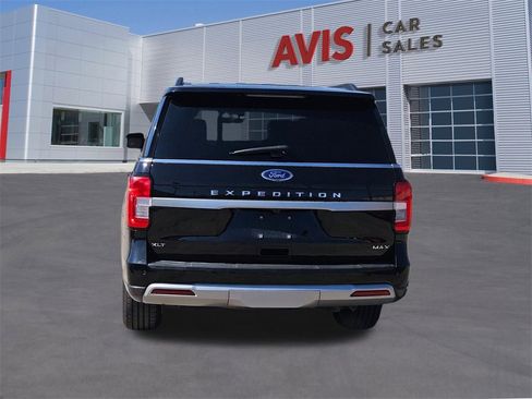 Used 2024 Ford Expedition Max XLT image 5