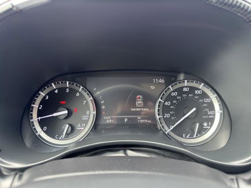 Used 2021 Toyota Highlander XLE AWD/4WD image 21