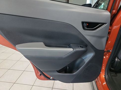 Used 2025 Subaru Crosstrek 2.0i Premium AWD/4WD image 25