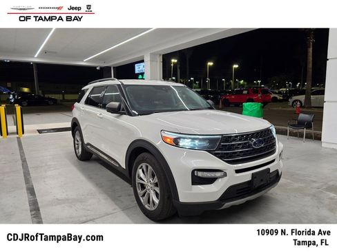 Used 2021 Ford Explorer XLT w/ Equipment Group 202A RWD image 1