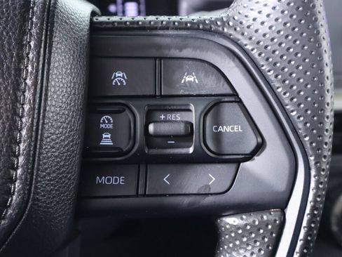 Used 2025 Toyota Tacoma SR5 image 14