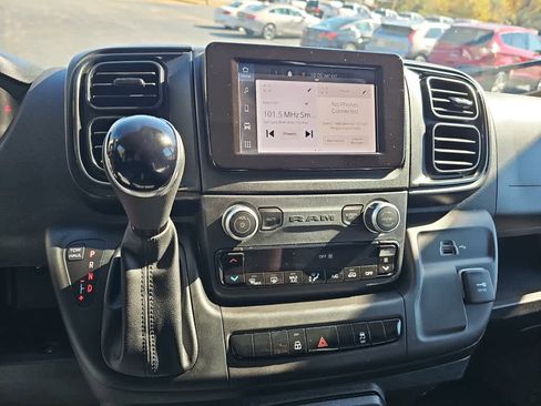 Used 2025 RAM ProMaster 2500 w/ Convenience Group image 28