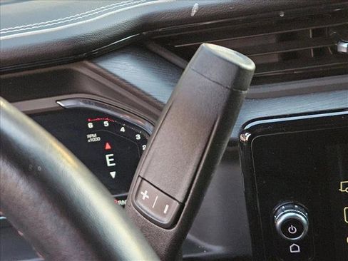 Used 2025 GMC Sierra 2500 AT4X image 13