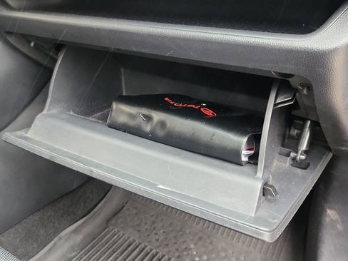 Used 2021 Toyota RAV4 LE image 20