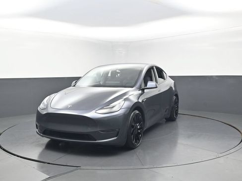 Used 2022 Tesla Model Y Performance AWD/4WD image 4
