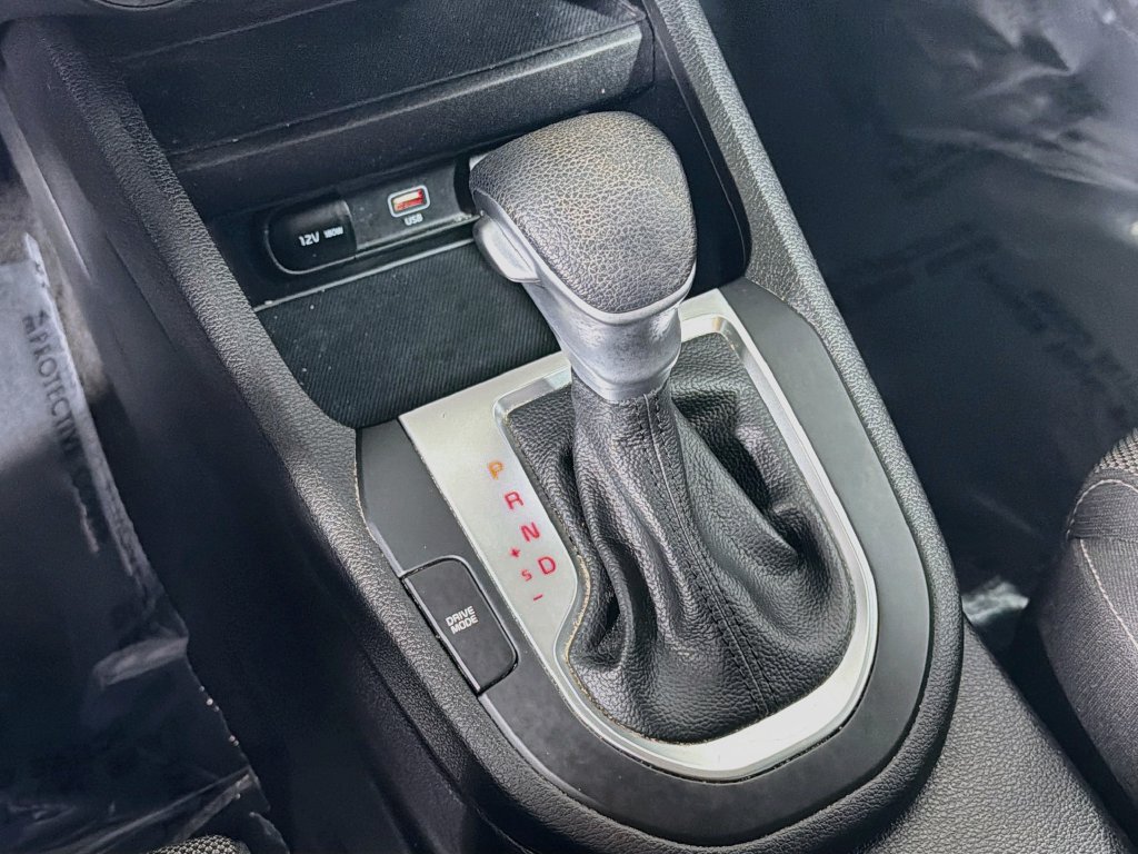Used 2023 Kia Forte LXS w/ LXS Technology Package FWD image 17