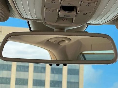 Used 2015 Mercedes-Benz E 350 4MATIC Sedan image 45