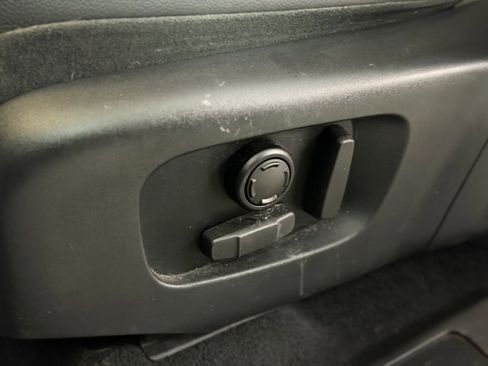 Used 2020 Land Rover Discovery Sport S image 18