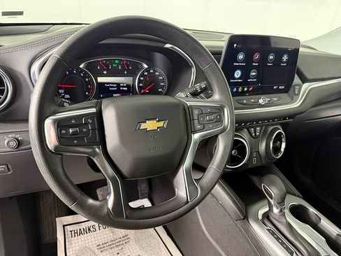 Used 2025 Chevrolet Blazer LT AWD/4WD image 21