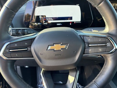 Used 2025 Chevrolet Equinox LT image 27