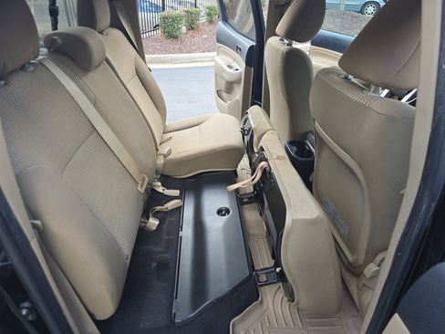 Used 2013 Toyota Tacoma 4x4 Double Cab w/ SR5 Pkg image 12