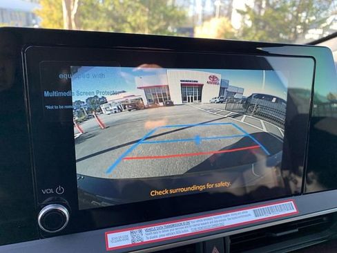 New 2025 Toyota Prius Plug-In Hybrid FWD image 22