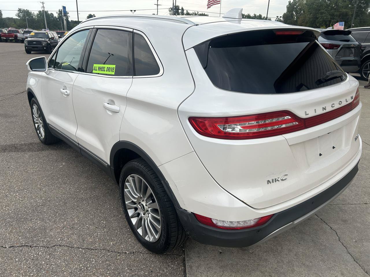 Used 2016 Lincoln MKC Reserve AWD/4WD image 7