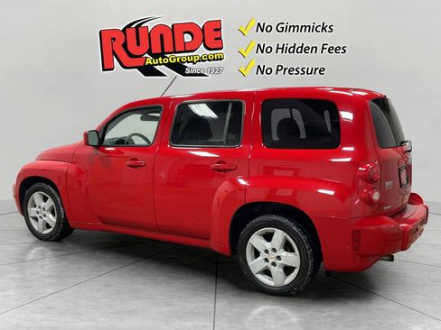 Used 2010 Chevrolet HHR LT image 3