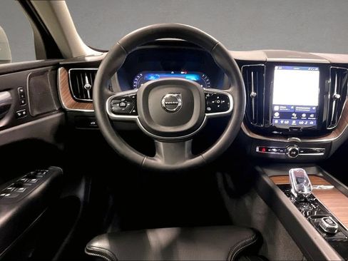 Used 2023 Volvo XC60 B6 Ultimate w/ Climate Package AWD/4WD image 9